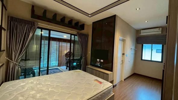 bedroom of บ้านลุมพินี สวนหลวง ร.๙