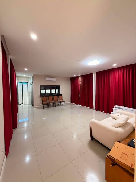 bedroom of ทาวน์โฮม เรสท์ทาวน์ บางนา