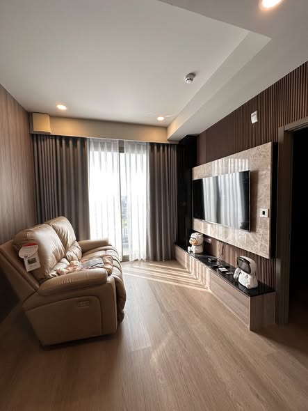 bedroom and living room of วิสซ์ดอม เดอะ ฟอเรสเทียส์
