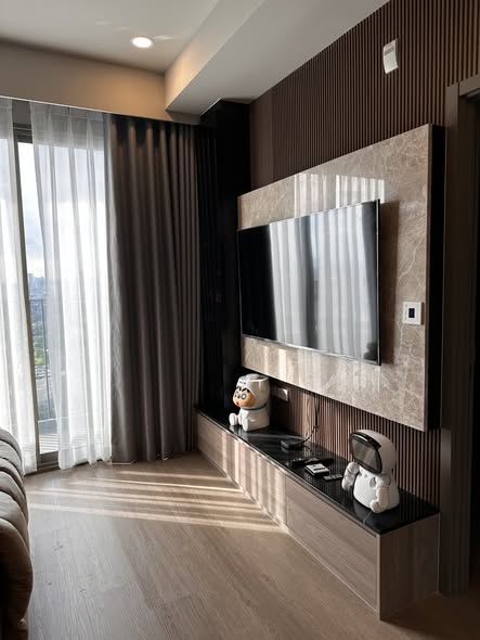 bedroom and living room of วิสซ์ดอม เดอะ ฟอเรสเทียส์