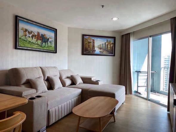 bedroom and living room of Belle Grand Rama 9