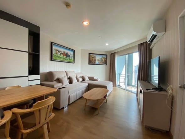bedroom and living room and room interior of Belle Grand Rama 9