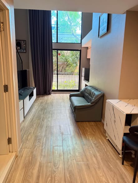 living room and room interior of Blossom Condo Sathon-Charoen Rat