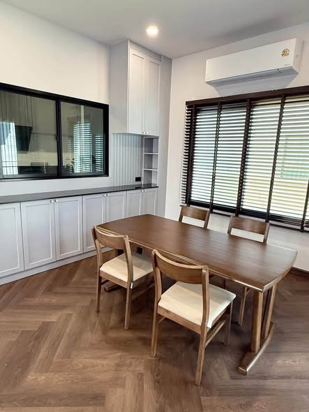 room interior of Britania Bangna-Suvarnabhumi KM.26