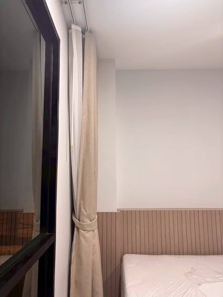 bedroom and room interior and bathroom of Brixton Sukhumvit 107 : บรอมตัน เพ็ท เฟรนด์ลี่ สุขุมวิท 107