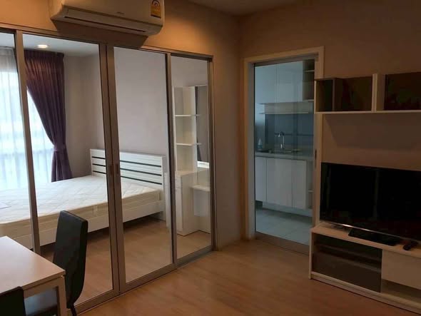 bedroom and room interior of Casa Condo Ratchada – Ratchaphruek