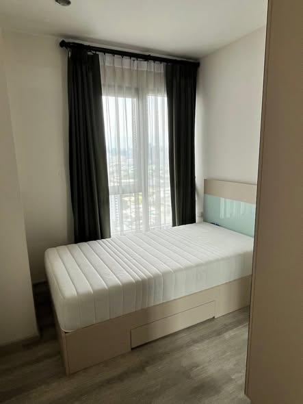 bedroom of Centric Ari Station