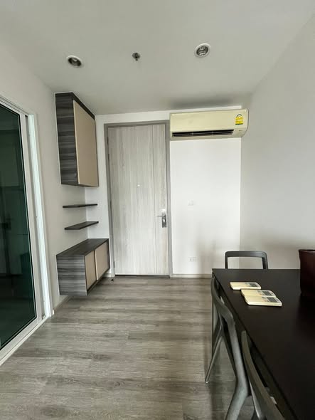 bedroom and room interior of Centric Ari Station