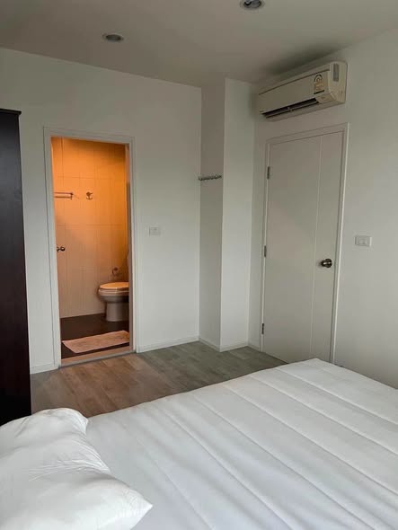 bedroom of Centric Huai Khwang Station
