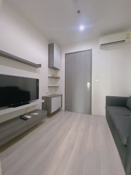 bedroom and room interior of Centric Huai Khwang Station