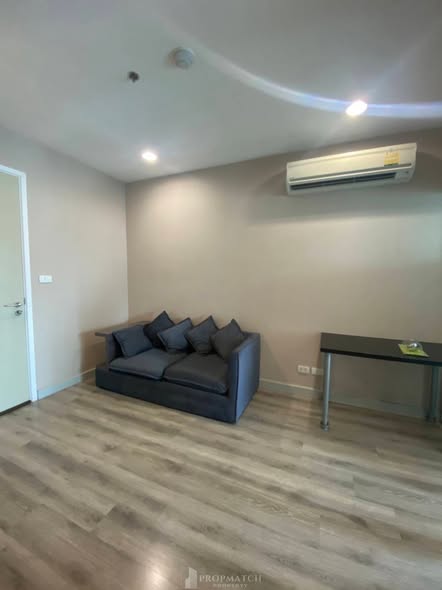 bedroom and living room of Centric Sathon-St Louis