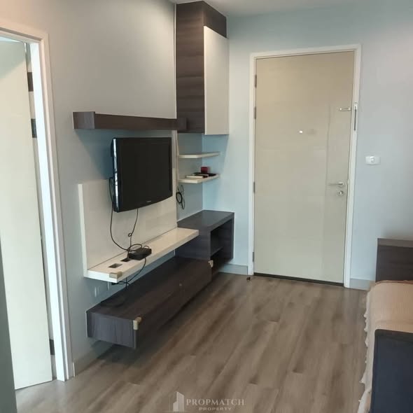 bedroom and room interior of Centric Sathon-St Louis