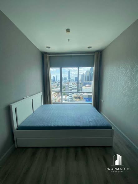Centric Sathon-St Louis