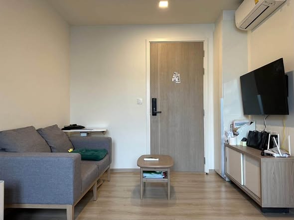 living room of CHAMBERS On Nut Station, Sukhumvit Soi 81