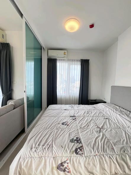 bedroom of Chapter One Eco Ratchada-HuaiKhwang