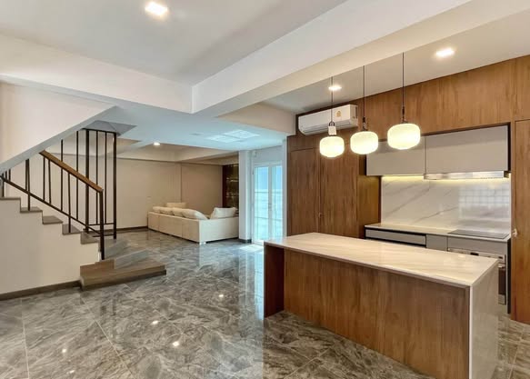 kitchen of CHAPTER THONGLOR 25