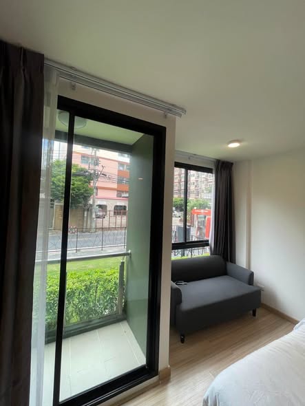 bedroom and room interior of Chateau In Town Pinklao – Siriraj