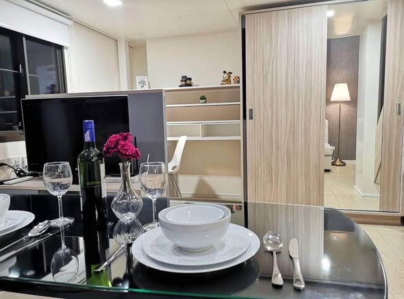 bedroom of Chewathai Residence Asoke
