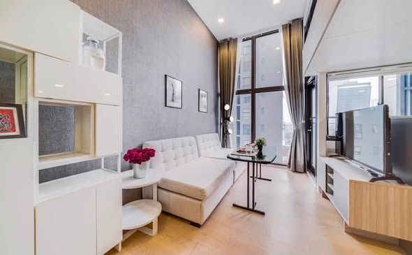 bedroom and living room of Chewathai Residence Asoke