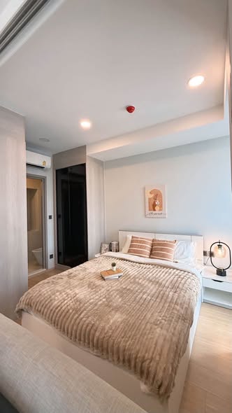 bedroom of Chewathai Residence Thong Lo