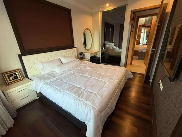 bedroom of Circle Condominium