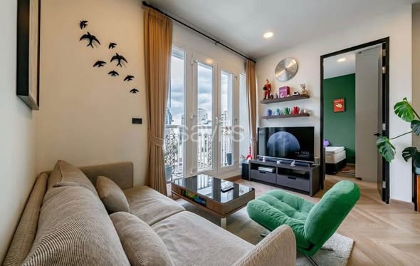 living room and bedroom of Citi smart Sukhumvit 18