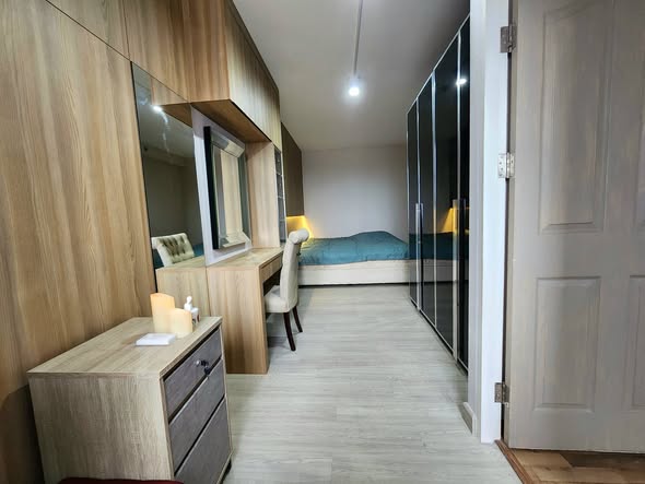 bedroom and room interior of City Home Sukhumvit