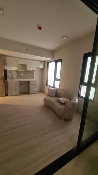 living room and room interior of COBE Ratchada-Rama 9