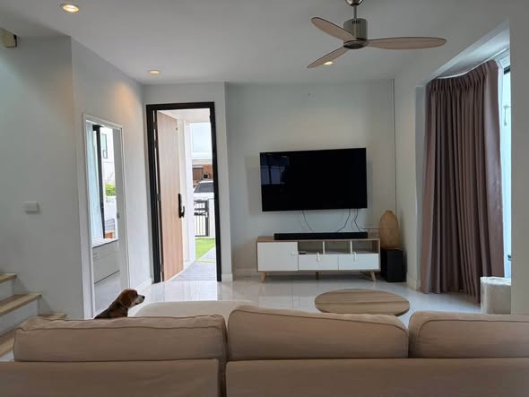 living room and room interior of Como Bianca