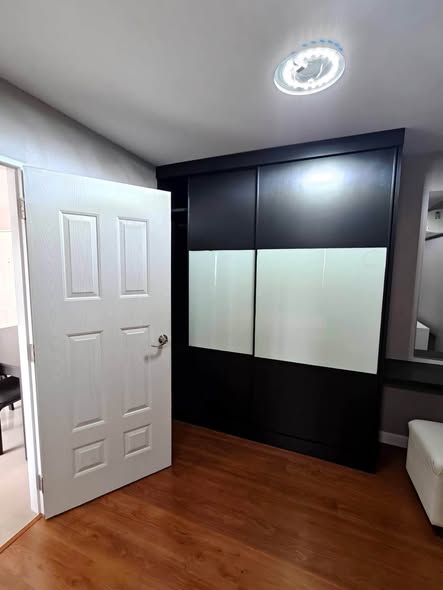 room interior of Condo One Sathon