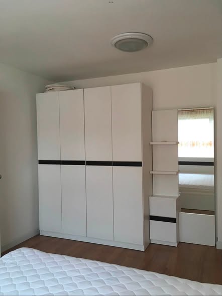 bedroom and room interior of Condo One Sukhumvit 52