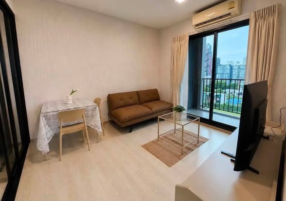 bedroom of Condolette Midst Rama 9