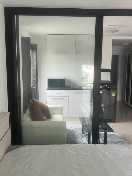 bedroom and room interior of ซิตี้วิลล่า คอนโด D2