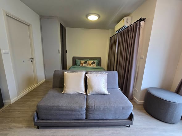 bedroom of dcondo rin