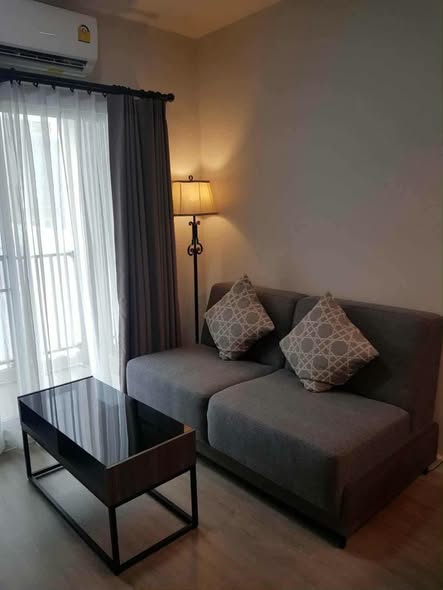 living room of dcondo rin
