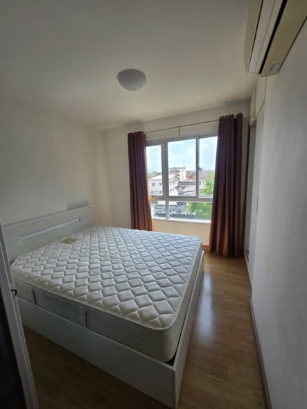 bedroom of Den Vibhavadi
