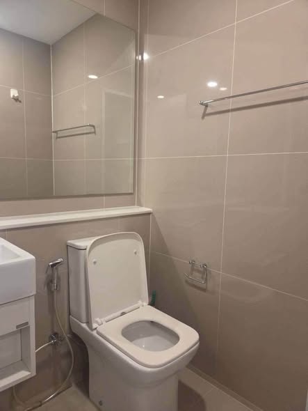bathroom of DENIM Jatujak