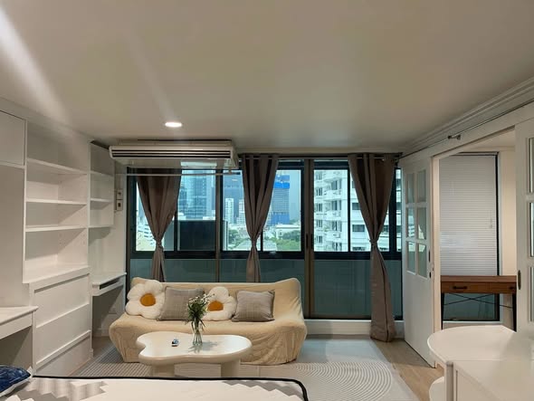living room of Diamond Tower