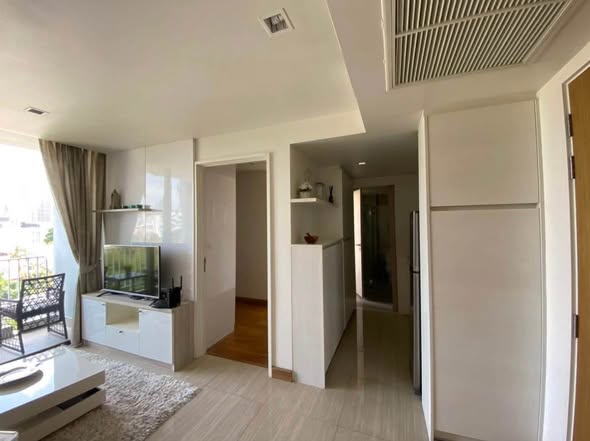 room interior of Downtown49