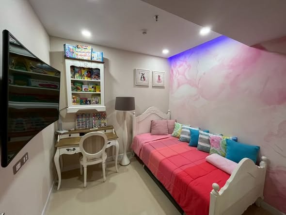 bedroom of Dusit Grand Condo View