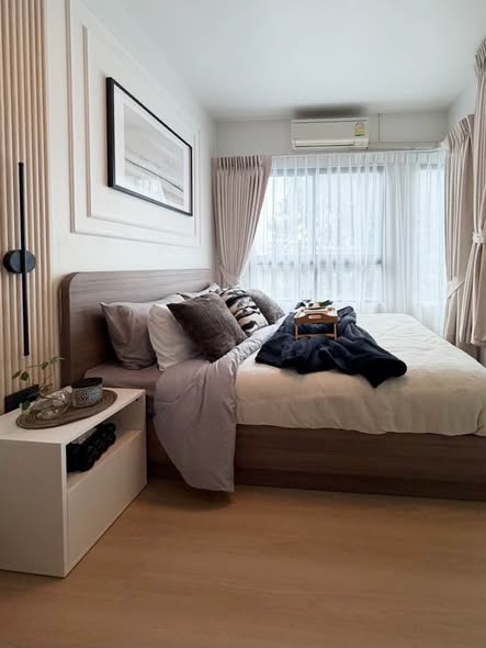 bedroom of Ease1 Rama2