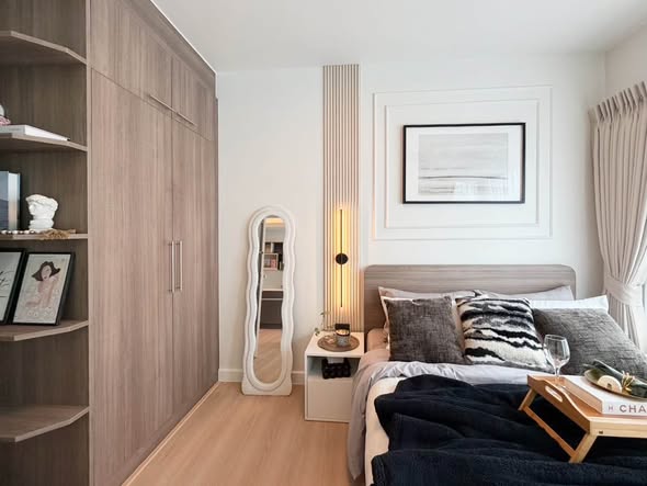 living room and bedroom of Ease1 Rama2