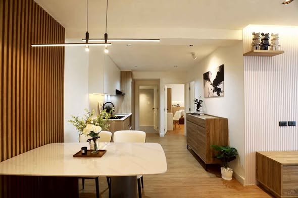 living room and room interior of Eastwood Park Condominium