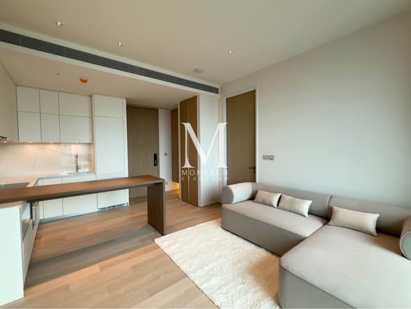 living room of EI8HTEEN SEVEN