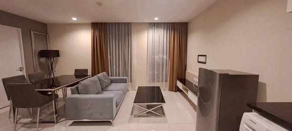 living room and bedroom of Ekkamai Road