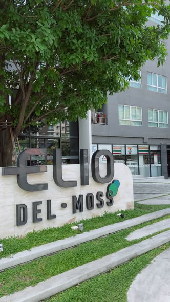 Elio Del Moss Phaholyothin