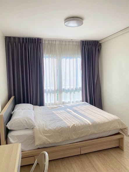 bedroom of Elio Del Ray