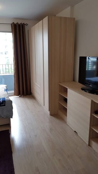 bedroom and room interior of Elio Del Ray