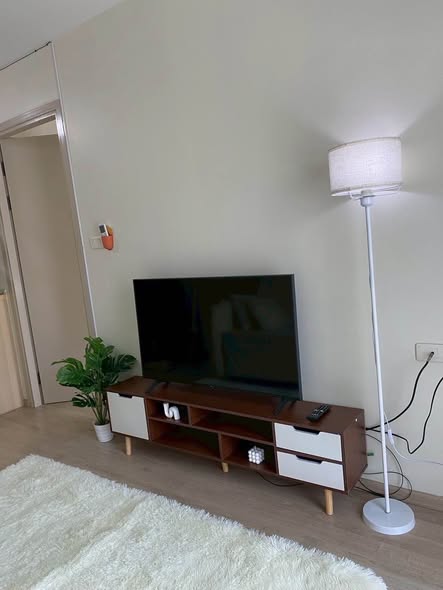 living room and room interior of Elio Del Ray