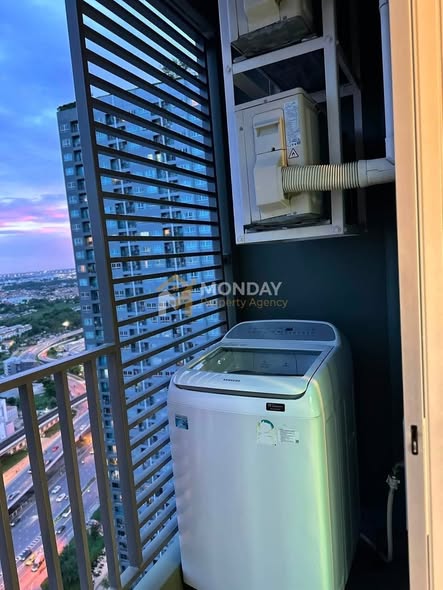 bathroom of Elio Sathorn-Wutthakat